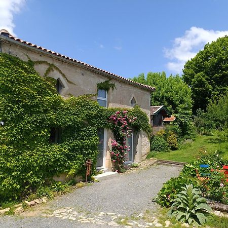 Maison Irondas Saint-Pierre-d'Aurillac Exterior photo
