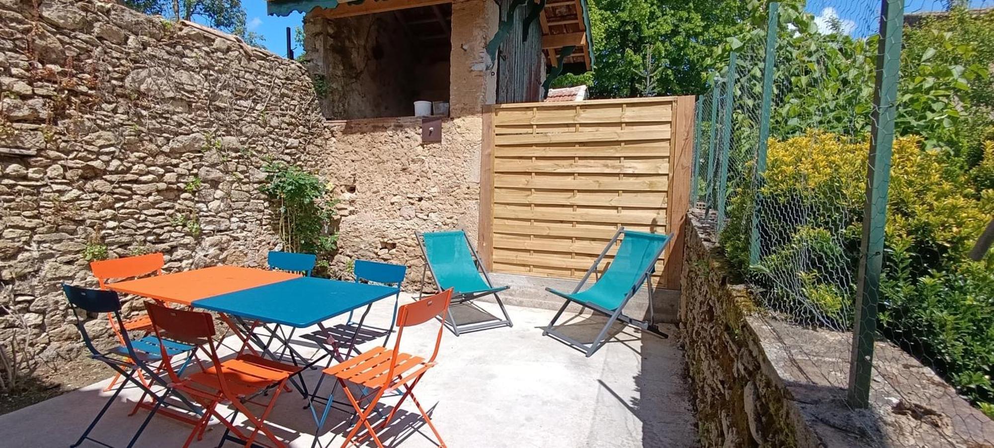 Maison Irondas Saint-Pierre-d'Aurillac Exterior photo